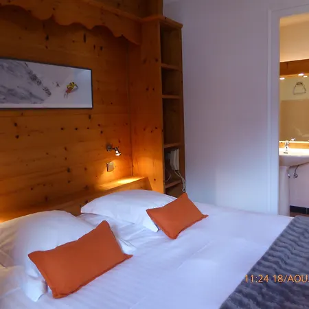 Restaurant La Couronne 호텔 샤모니