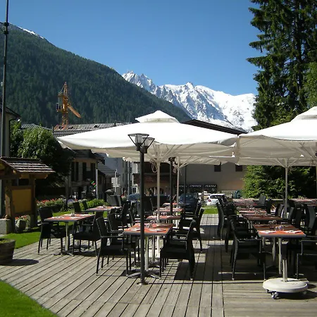 Restaurant La Couronne מלון שאמוני