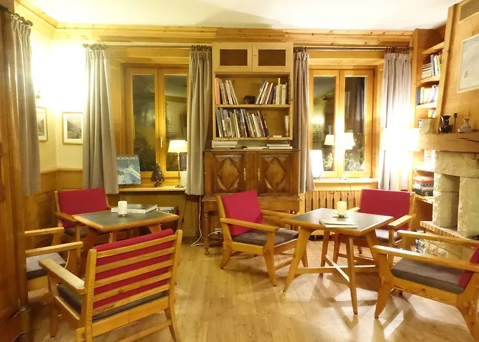 Restaurant La Couronne 호텔 샤모니