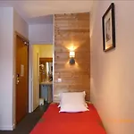 Restaurant La Couronne מלון 3*