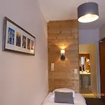 Restaurant La Couronne מלון שאמוני