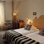 Restaurant La Couronne מלון