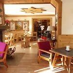 Hotel Restaurant La Couronne Chamonix