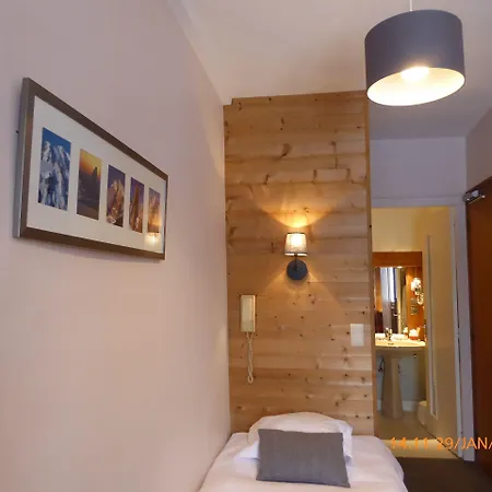 Restaurant La Couronne 酒店 霞慕尼