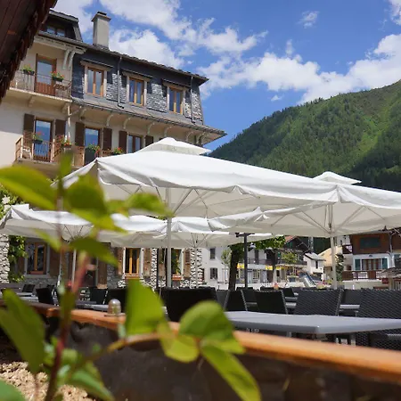 Restaurant La Couronne 酒店 霞慕尼