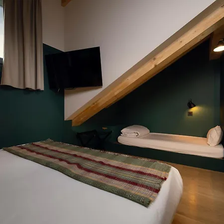 De La Couronne Hotel 3*