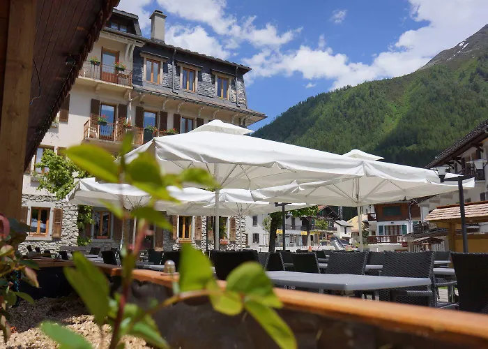 Restaurant La Couronne Szálloda Chamonix