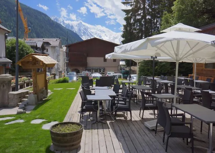 Restaurant La Couronne מלון שאמוני