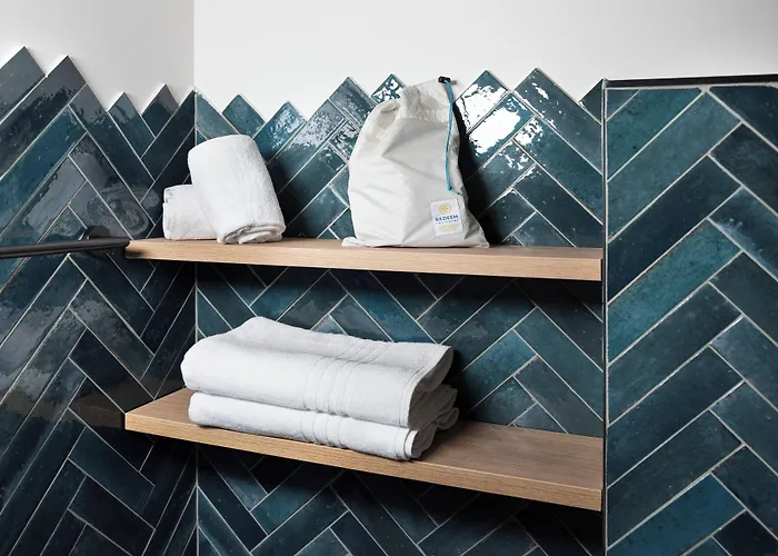 Restaurant La Couronne Hotell 3*