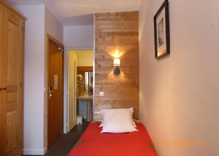 De La Couronne Hotel 3*