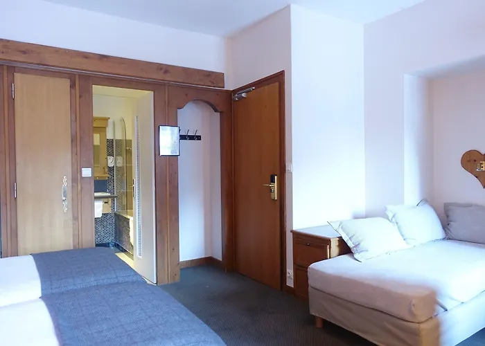 De La Couronne Hotel