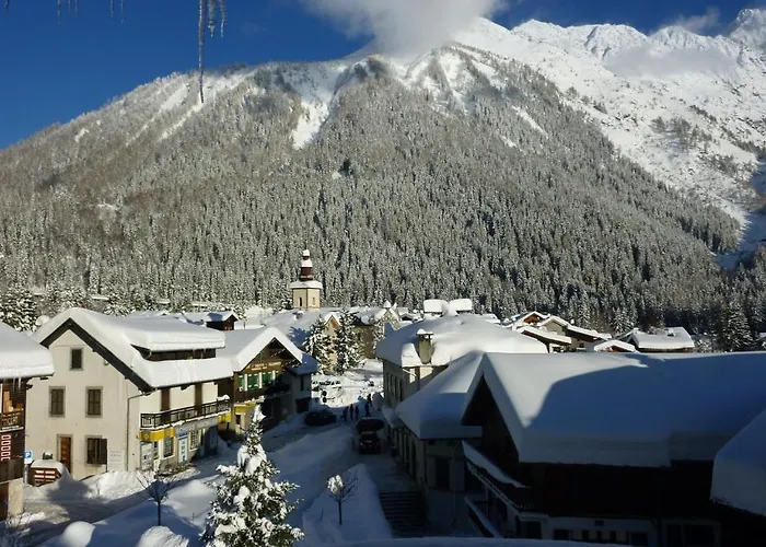 De La Couronne Hotel 3*